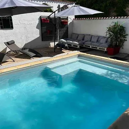 Avec Piscine Proche Des Grands Buffets * Ναρμπόν