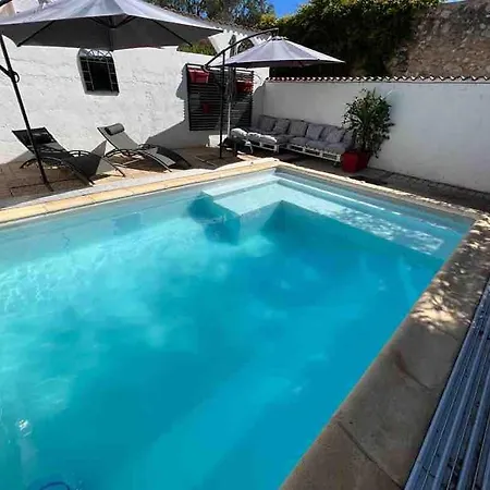 Avec Piscine Proche Des Grands Buffets